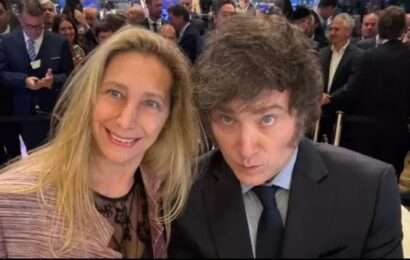 “El Jefe” Karina Milei junto a su hermano, Javier Milei. 