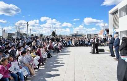 Kicillof presentó un programa para el cuidado de la salud de niños, niñas y adolescentes en edad escolar 
