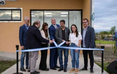 Bianco y Diz inauguraron el Centro Universitario de Navarro 