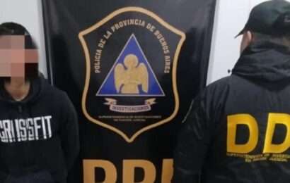 Detuvieron en Berisso a un joven acusado de intento de homicidio al salir del cuarto oscuro 