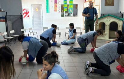 Bomberos de Rojas realizó una capacitación en el Maternal Nro. 1 Bomberos de Rojas realizó una capacitación en el Maternal Nro. 1