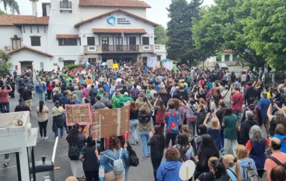 Familiares de personas con discapacidad irrumpieron en las oficinas de ANDIS