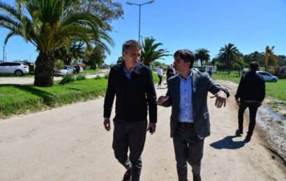 Katopodis supervisó los trabajos de limpieza en la laguna La Rosita 