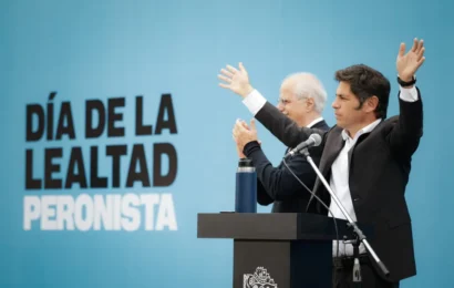 Con miras al 27: Kicillof llamó a construir
