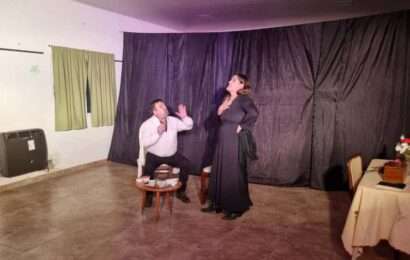 Se presentó la cuarta muestra anual del Taller de Teatro para adultos del C.C. Santa Rita