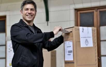 Elecciones 2025: quién ganó en las mesas donde votaron Javier Milei y Axel Kicillof 