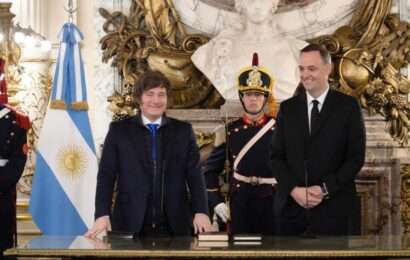 Asumió Manuel Adorni Asumió Manuel Adorni