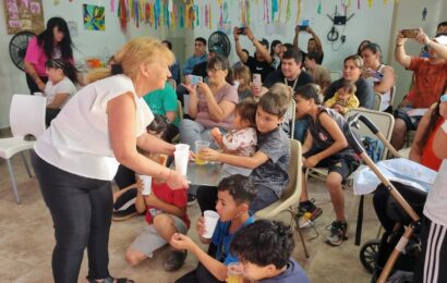 Linda demostración de quienes asiste a los talleres del CC Santa Rita