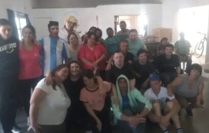 “Los chantas del Taller Protegido“ esta noche en el Cultural “Los chantas del Taller Protegido“ esta noche en el Cultural