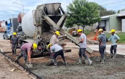Ya se pavimentó el último tramo de la Av. D. Trillo Ya se pavimentó el último tramo de la Av. D. Trillo