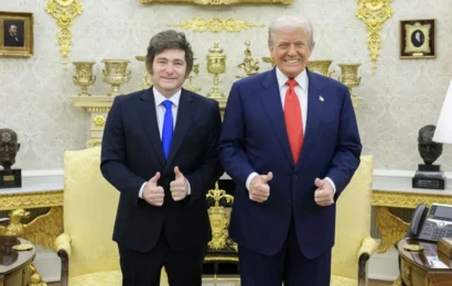 Según el New York Times, Milei negocia con Trump que la Argentina reciba deportados de USA Según el New York Times, Milei negocia con Trump que la Argentina reciba deportados de USA