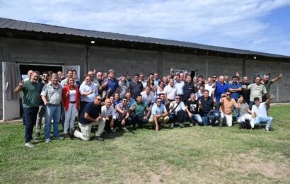 Kicillof construye su armado nacional y suma apoyos territoriales en Santa Fe Kicillof construye su armado nacional y suma apoyos territoriales en Santa Fe