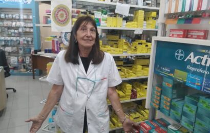 “Las personas que tienen PAMI no se están pudiendo llevar toda la medicación“