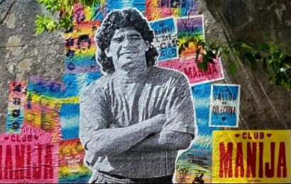 Necochea homenajea a Maradona con tres días de muestras artísticas, música, cine y literatura Necochea homenajea a Maradona con tres días de muestras artísticas, música, cine y literatura