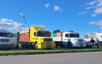 Los transportistas no llegaron a un acuerdo y sigue la medida de fuerza