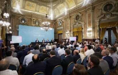 La Provincia reglamentó el fondo para municipios del Presupuesto 2026 