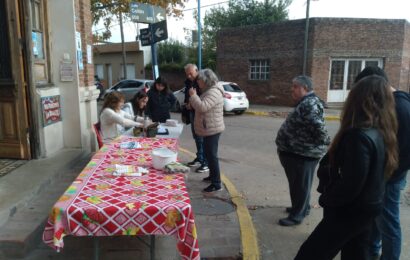Todo un éxito el locro de “Infancias Libres“ Todo un éxito el locro de “Infancias Libres“