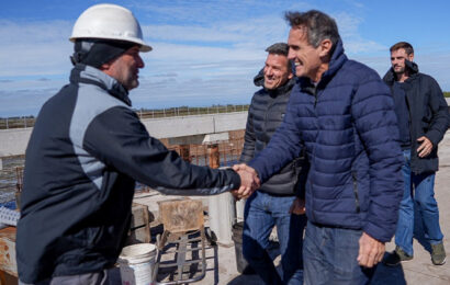 En Roque Pérez, Katopodis recorrió obras del Plan Maestro del Río Salado 