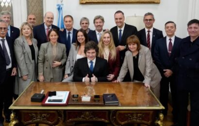 Milei reúne al Gabinete en medio de la interna libertaria por Bullrich y Adorni 