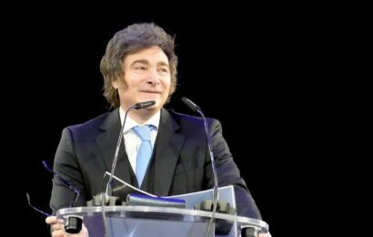 Milei viaja a España para reunirse con inversores y exponer en una universidad Milei viaja a España para reunirse con inversores y exponer en una universidad