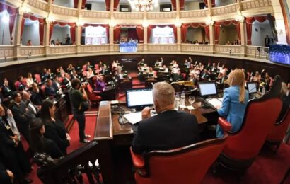 Gesto de Kicillof a la Legislatura a horas de que el Senado retome las sesiones 