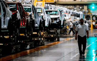 Mayo cerró con caída y casi el 40% de los sectores de la industria sigue en baja 