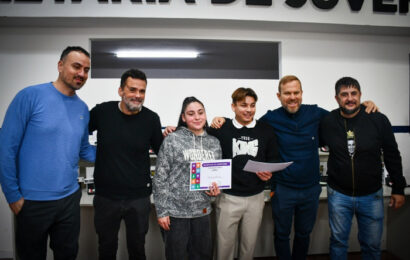 Ezeiza recibió equipamiento para la escuela de barbería municipal Ezeiza recibió equipamiento para la escuela de barbería municipal