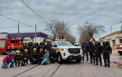 Bomberos de Obligado presentó su primera unidad Okm