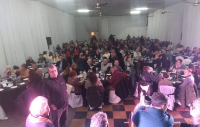 La Cooperativa de Carabelas vivió una gran noche junto a sus asociados