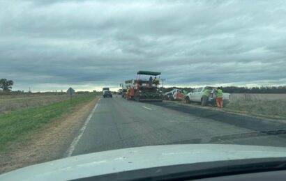 Realizan trabajos de bacheo en la Ruta Nacional 188