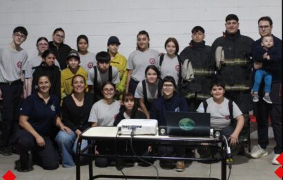 Los Cadetes de Bomberos realizaron una muestra anual