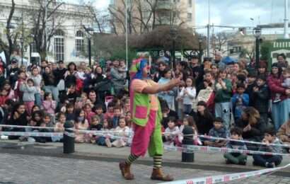 Día del Niño: Hubo circo y feria en la plaza principal