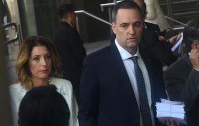 La Justicia reactivó la causa contra Manuel Adorni por enriquecimiento ilícito