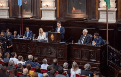 Kicillof reunió a sus diputados y senadores para ordenar la agenda legislativa
