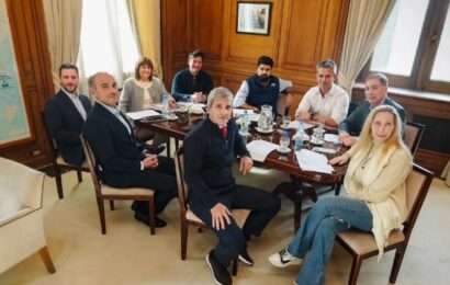 La mesa política de Milei analiza cambios en su estrategia legislativa La mesa política de Milei analiza cambios en su estrategia legislativa