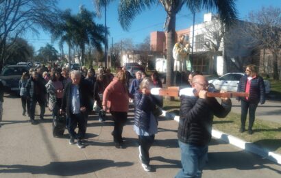 Rojas se unió para caminar por San Cayetano