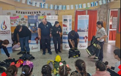 Bomberos siguen recorriendo las escuelas con la campaña Todos en Alerta