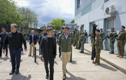 Kicillof recorrió la nueva base de la UTOI en San Isidro