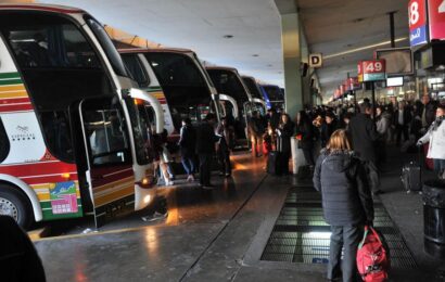 Rutas rotas, colectivos viejos y terminales inseguras: el preocupante panorama del transporte de larga distancia